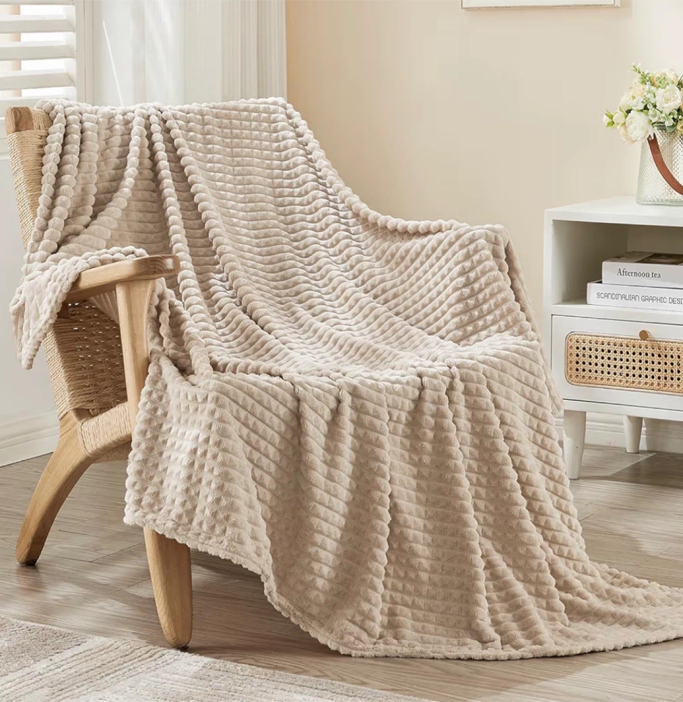 Emme Soft, Plush Grid Design Fleece Blanket, Beige Queen
