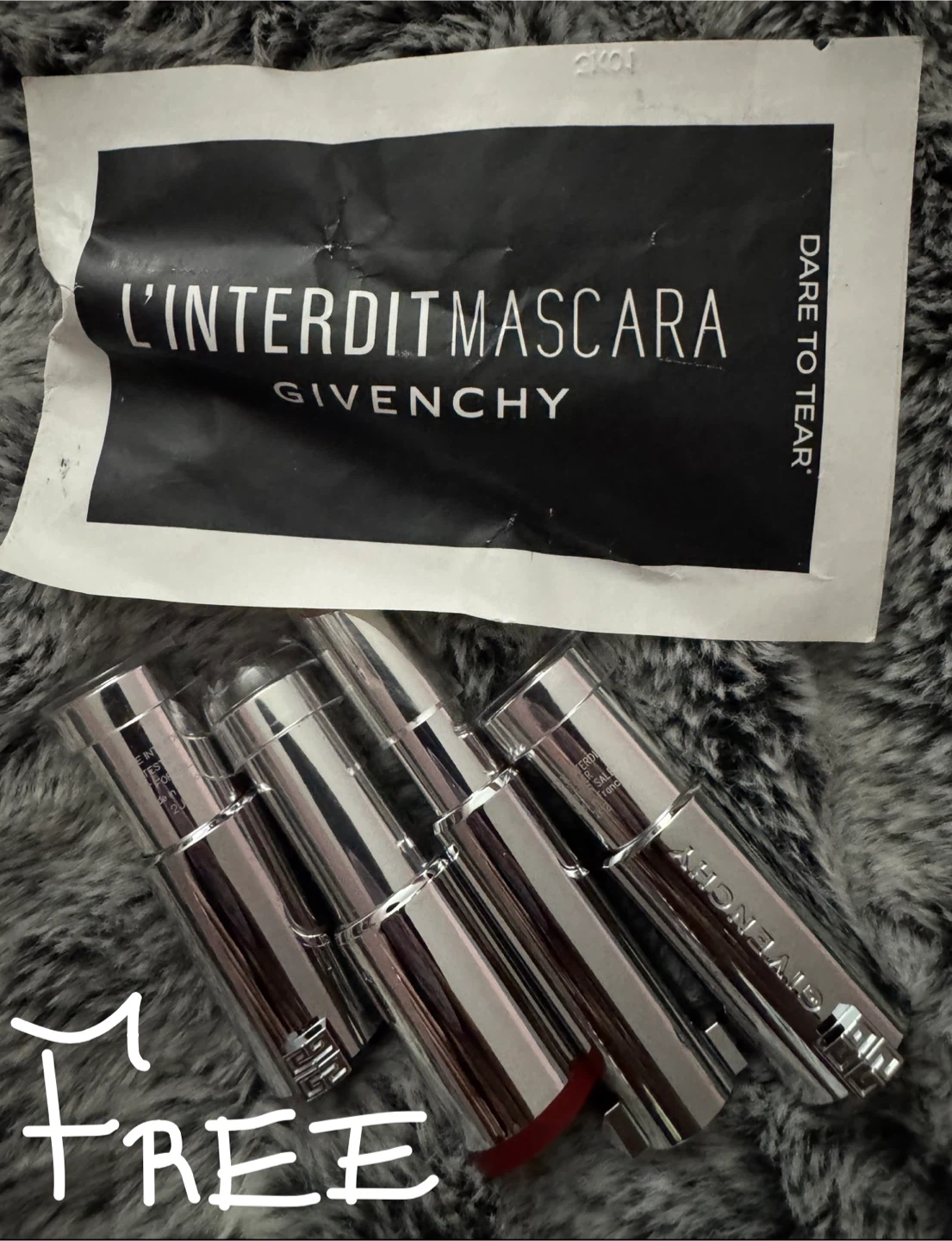 Givenchy Makeup Lot - Lip Balm, Powder, Mascara and gifts - photo 4