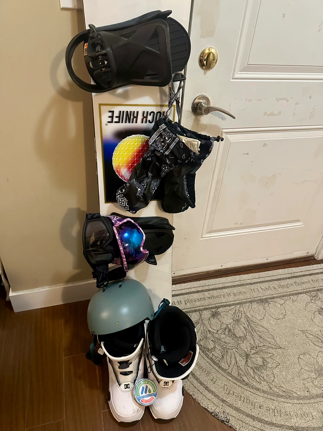 Snowboard, Boots, Helmet, Goggles & Gloves
