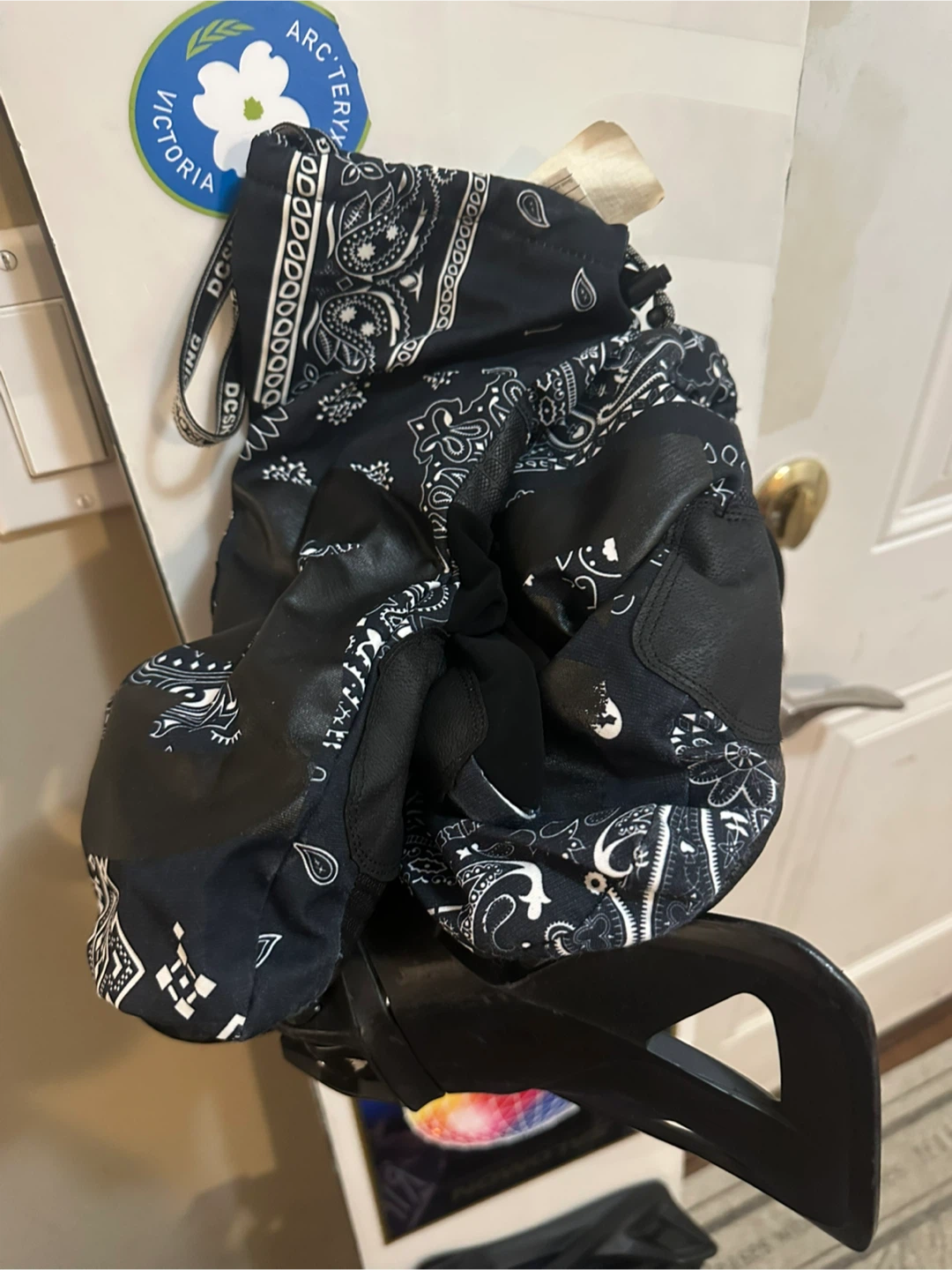 Snowboard, Boots, Helmet, Goggles & Gloves - photo 4