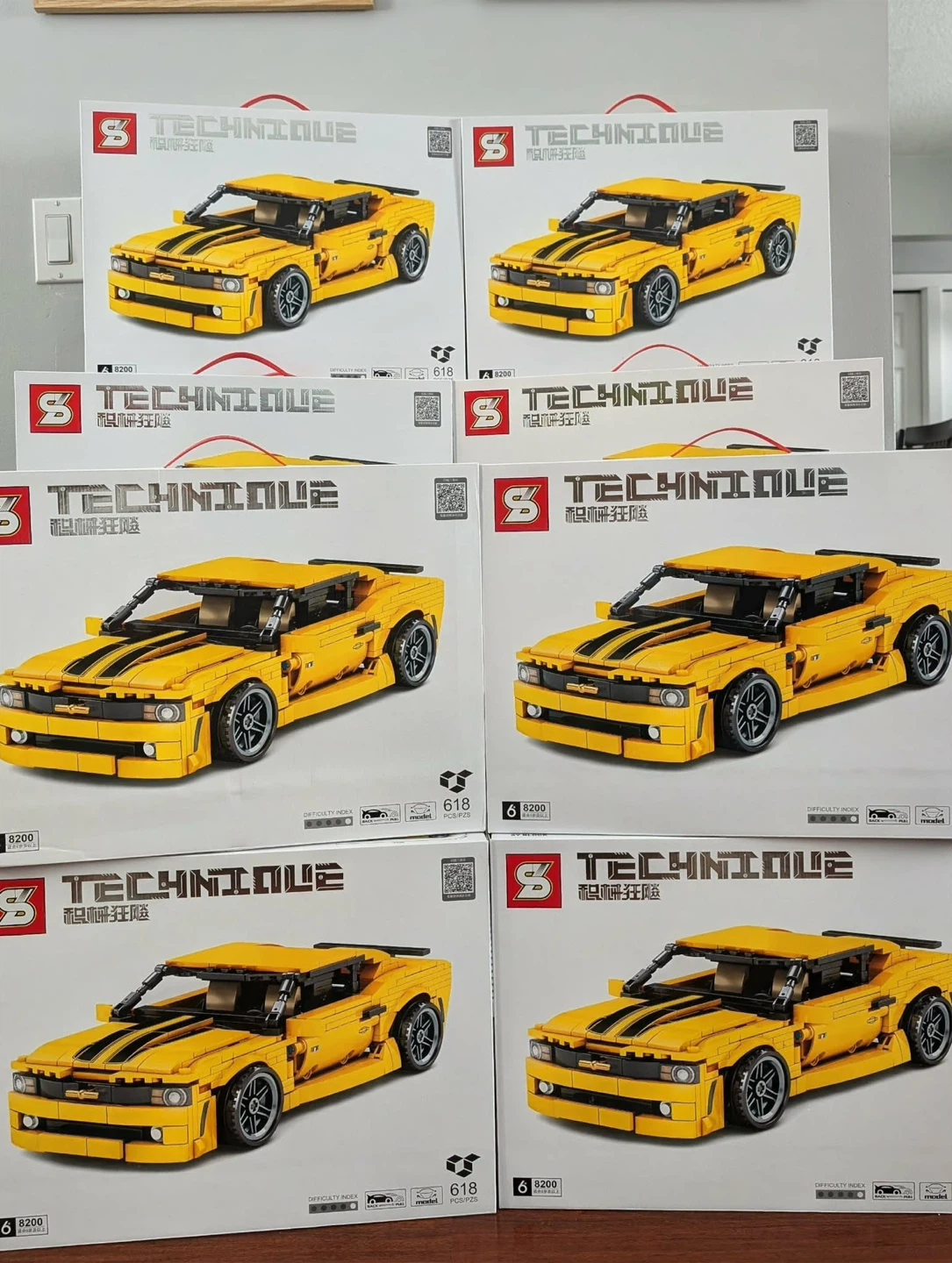 Sealed Camaro Technic Car Yellow Car 618pcs Building Block