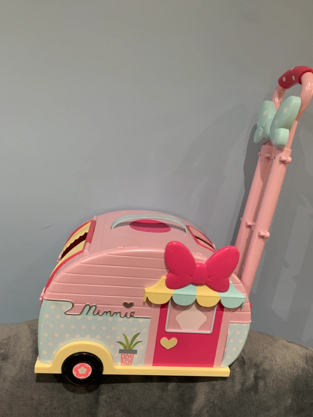 Minnie Mouse Camper