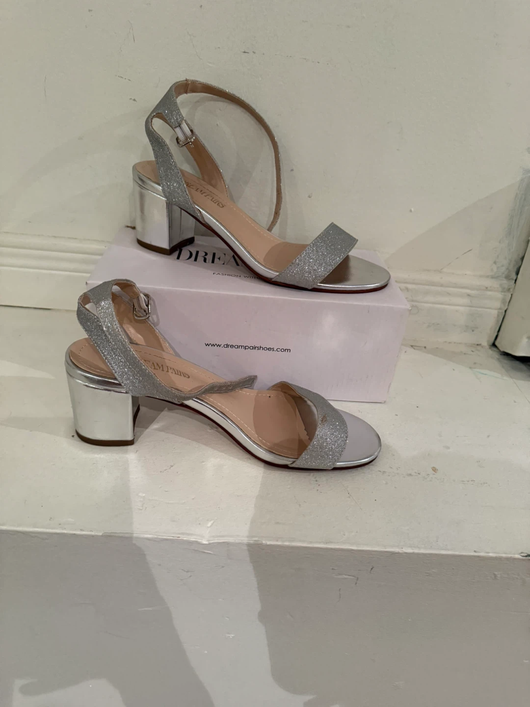 Dream Pairs Silver Glitter Sandals- size 7.5