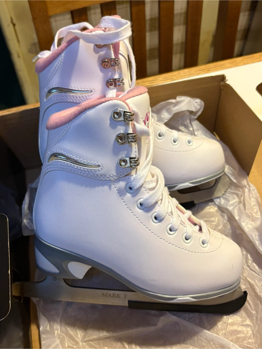 Jackson Cameo CS1801 Ice Skates - Junior Size 1 - Pink/Rose