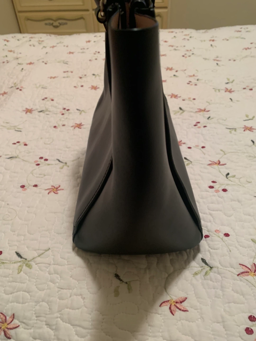 Authentic Kate Spade Structured Tote – Black with Blush Interior - photo 3