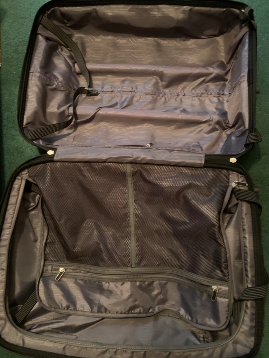 American Tourister Black Suitcase - photo 2