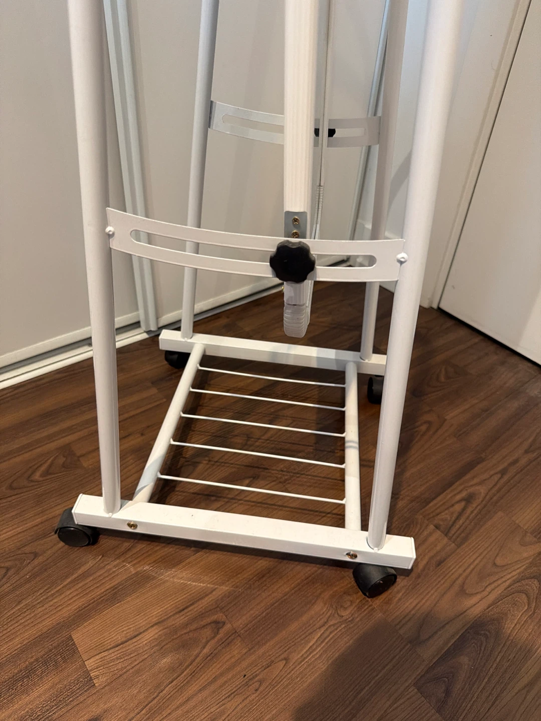 White Full Length Mirror with wheels - photo 3