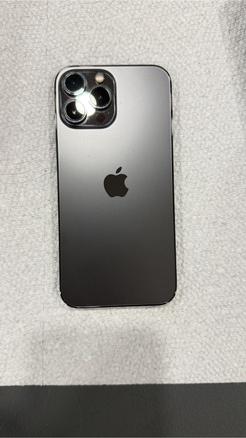 iPhone 13 Pro Max - 1TB(1024GB) - Graphite - 88% Battery Health - photo 3