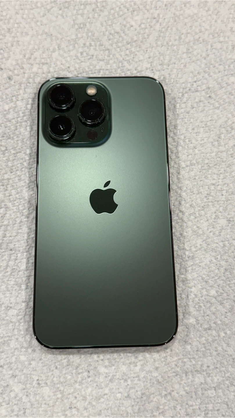 iPhone 13 Pro - photo 3