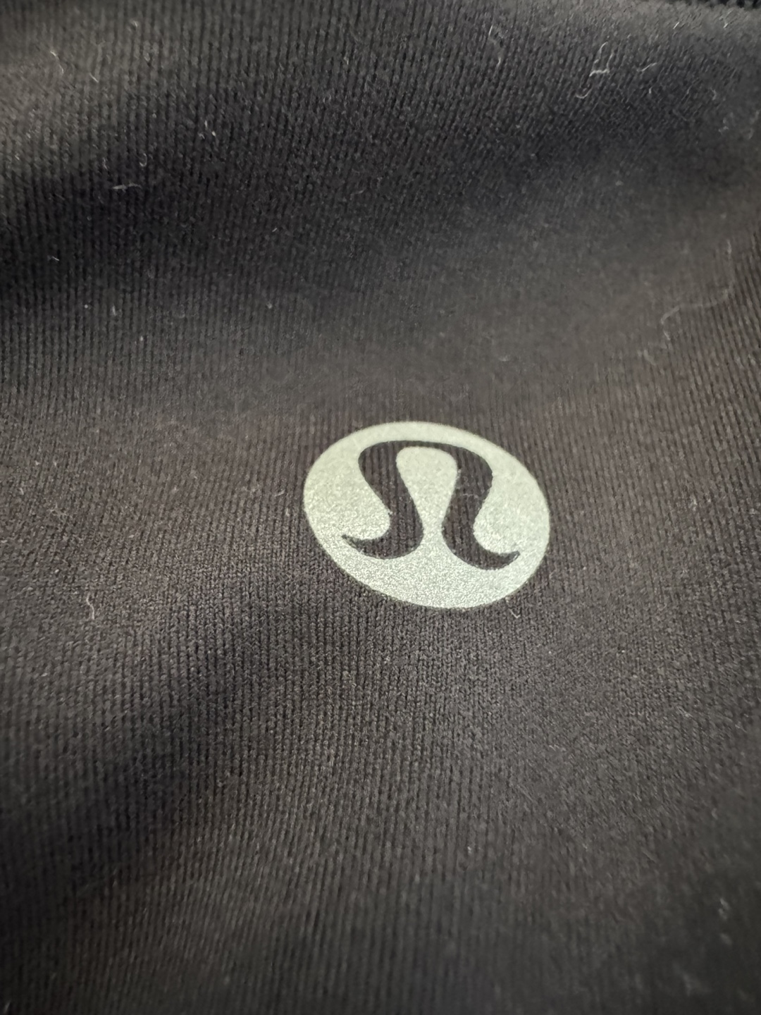 Lululemon Black Workout Top - Size 6 - photo 5