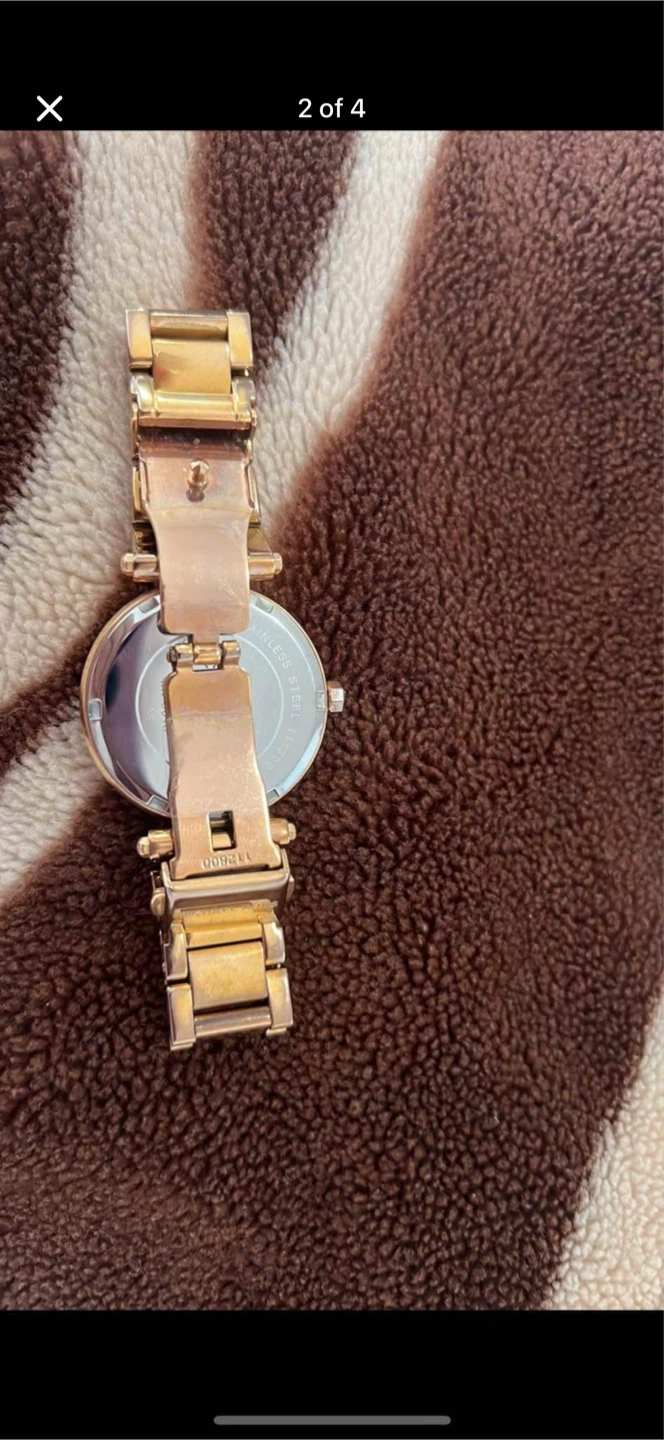 Michael Kors Rose Gold Watch - photo 2