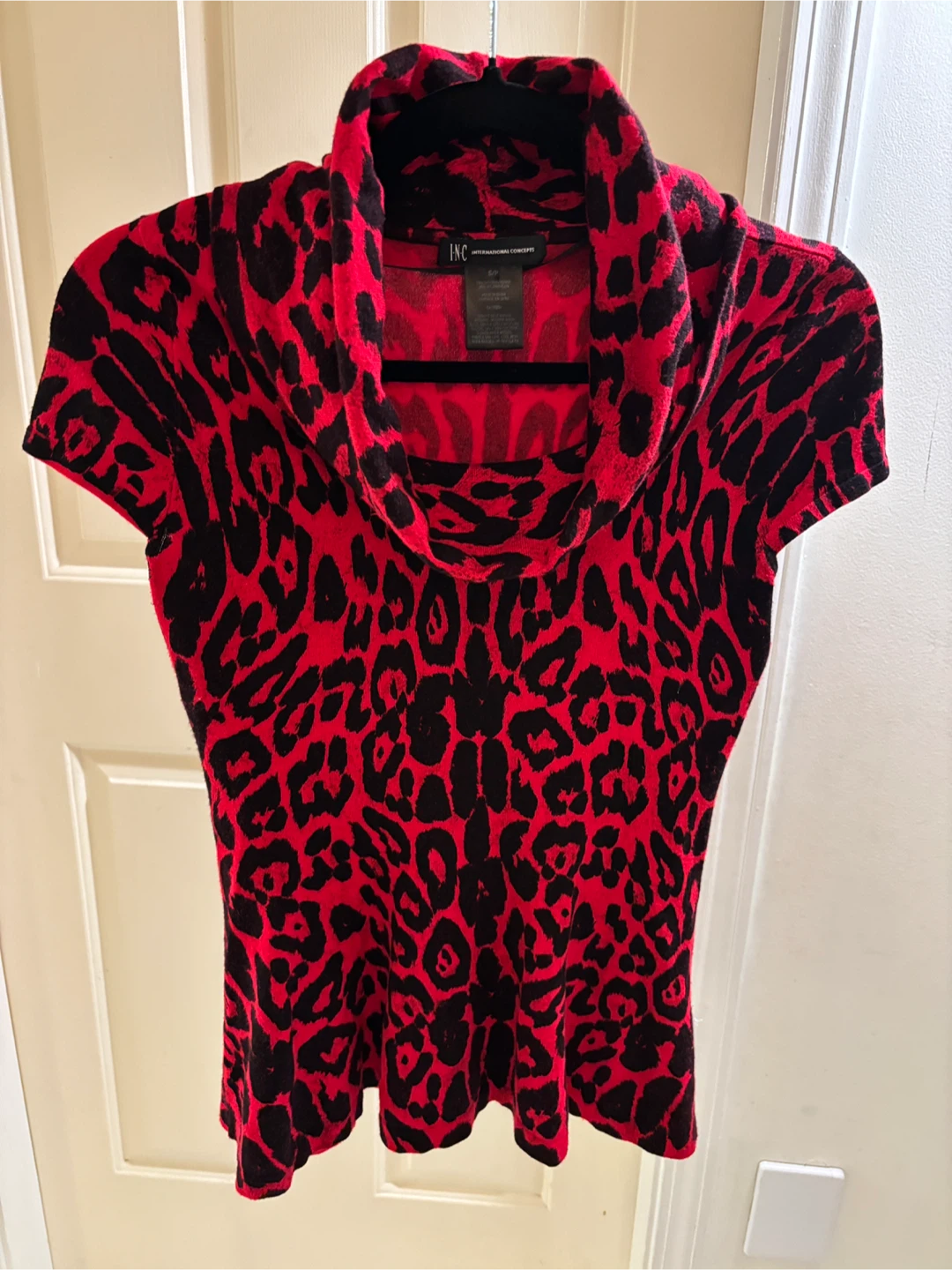 ❤️ 🐆 NEW INC International Concepts Red Leopard Print Top  🐆❤️ - photo 5