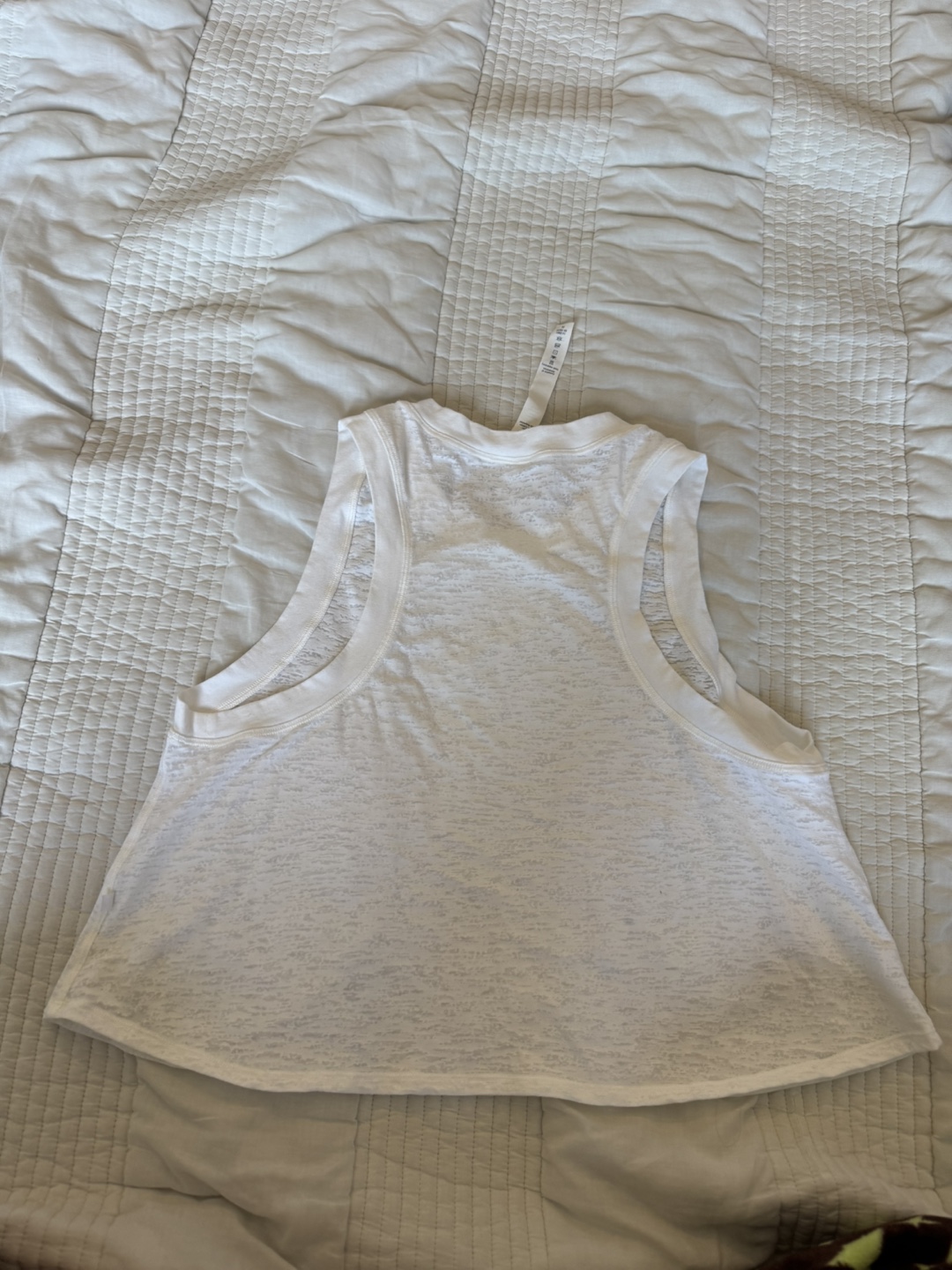Lululemon Athletica White Tank Top - Size 6 - photo 2