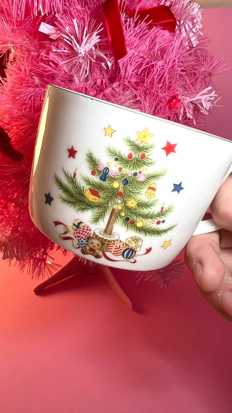 Vintage Christmas Tree Mug