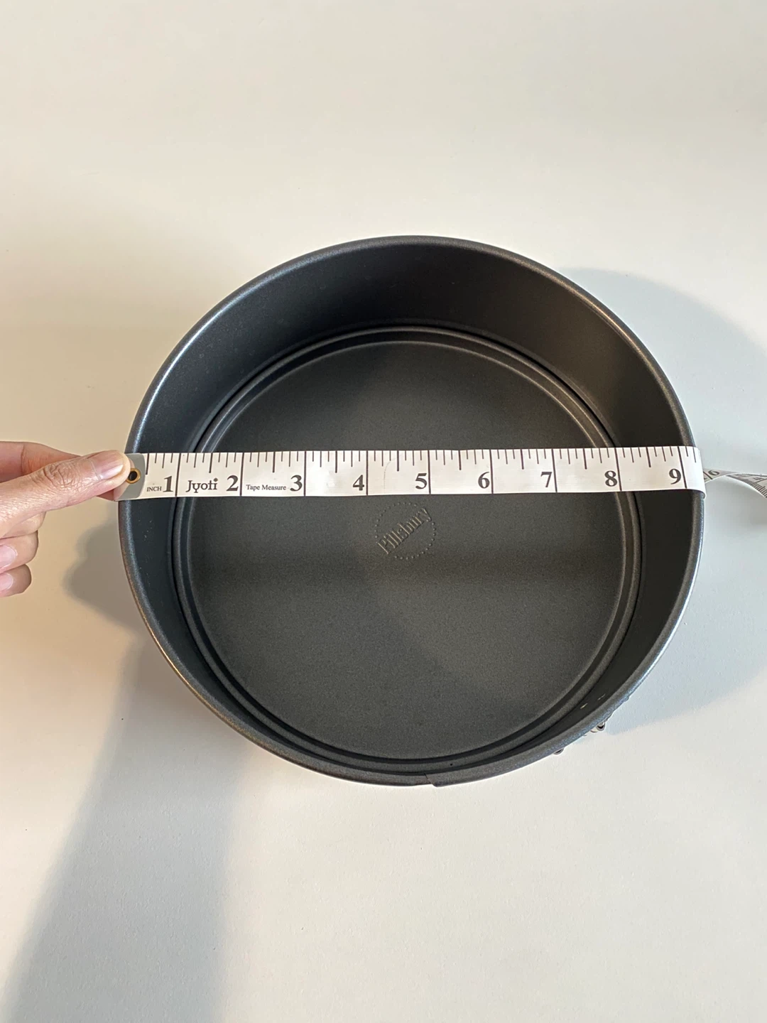 Carbon Steel Non-Stick Cake Pan - photo 2