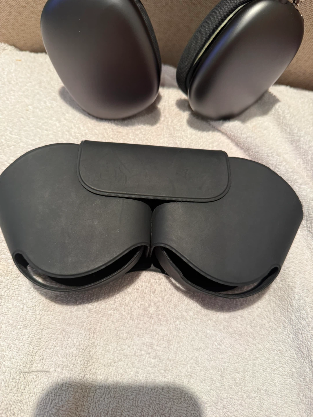 Apple AirPods Max - Black - photo 2