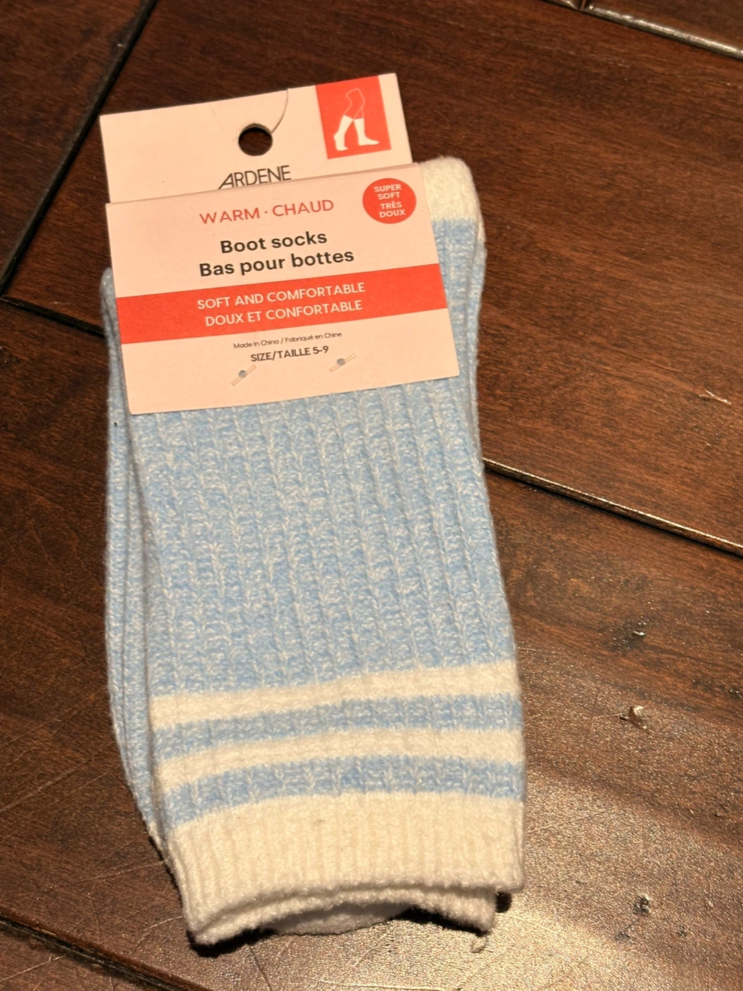 2 pairs of socks