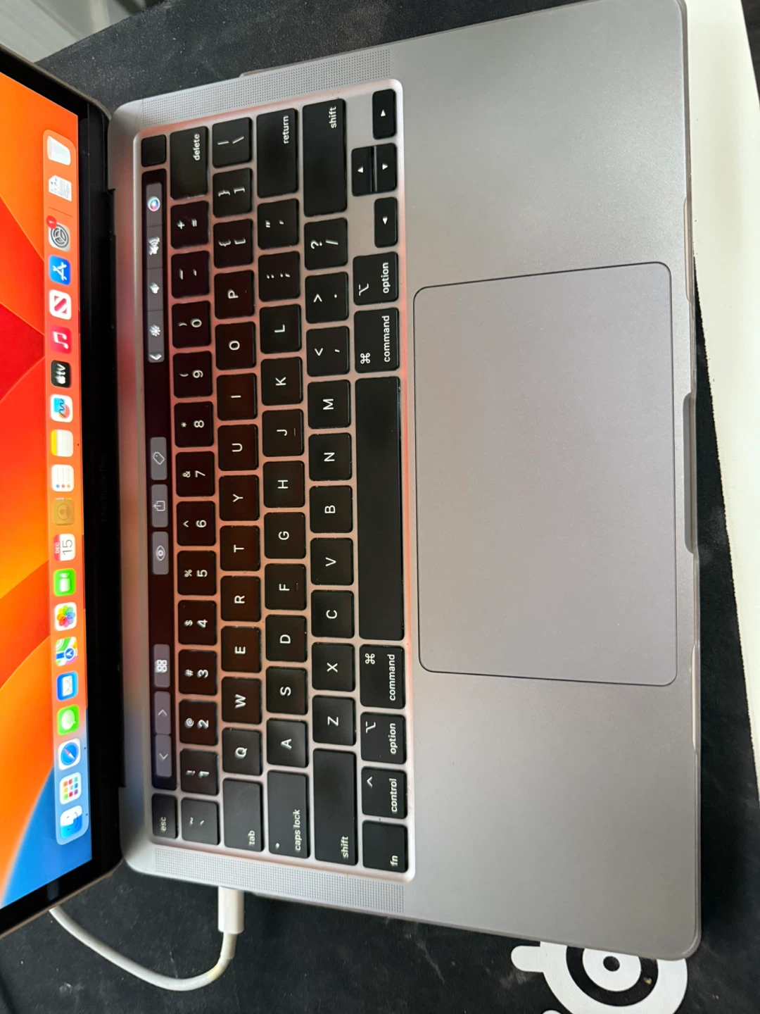 MacBook Pro 2020 - photo 2