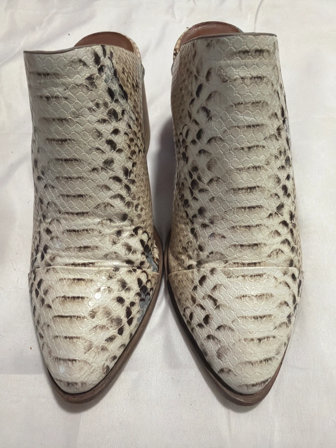 Snakeskin Report Print Heeled Mules # size7