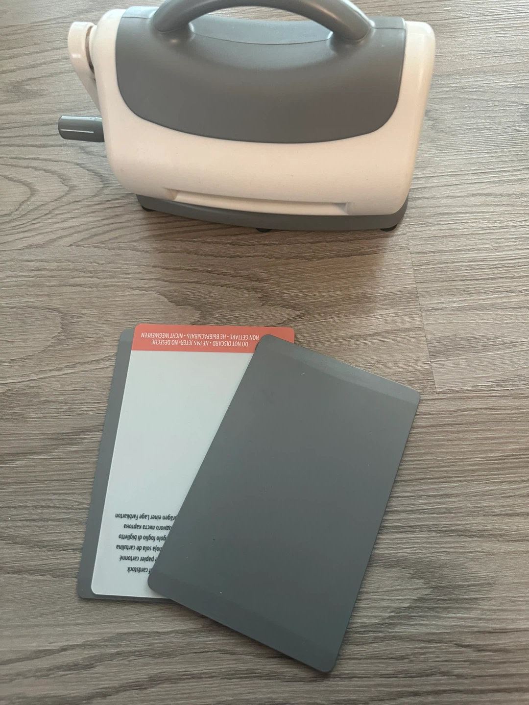 Sizzix Texture Boutique Embossing Machine - photo 3