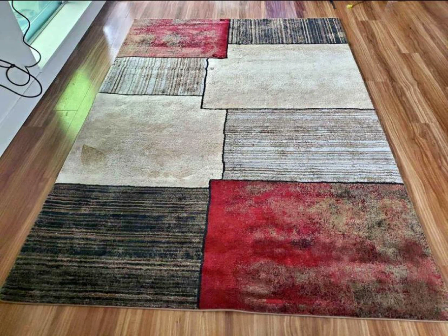 Move Out Sell - Brown Rug 5'3" x 7'6"