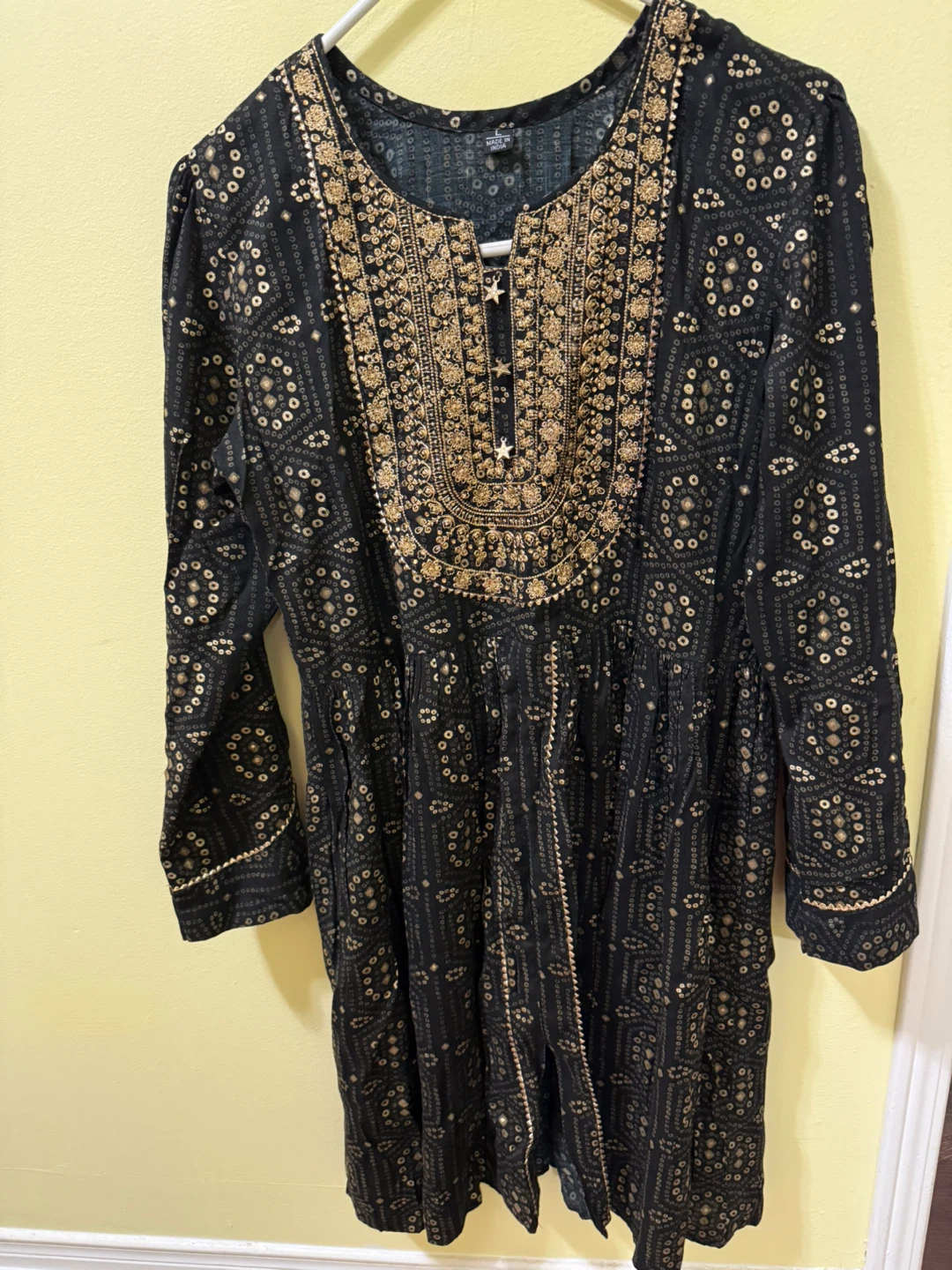 Black & Gold Indian Print kurta - Size L