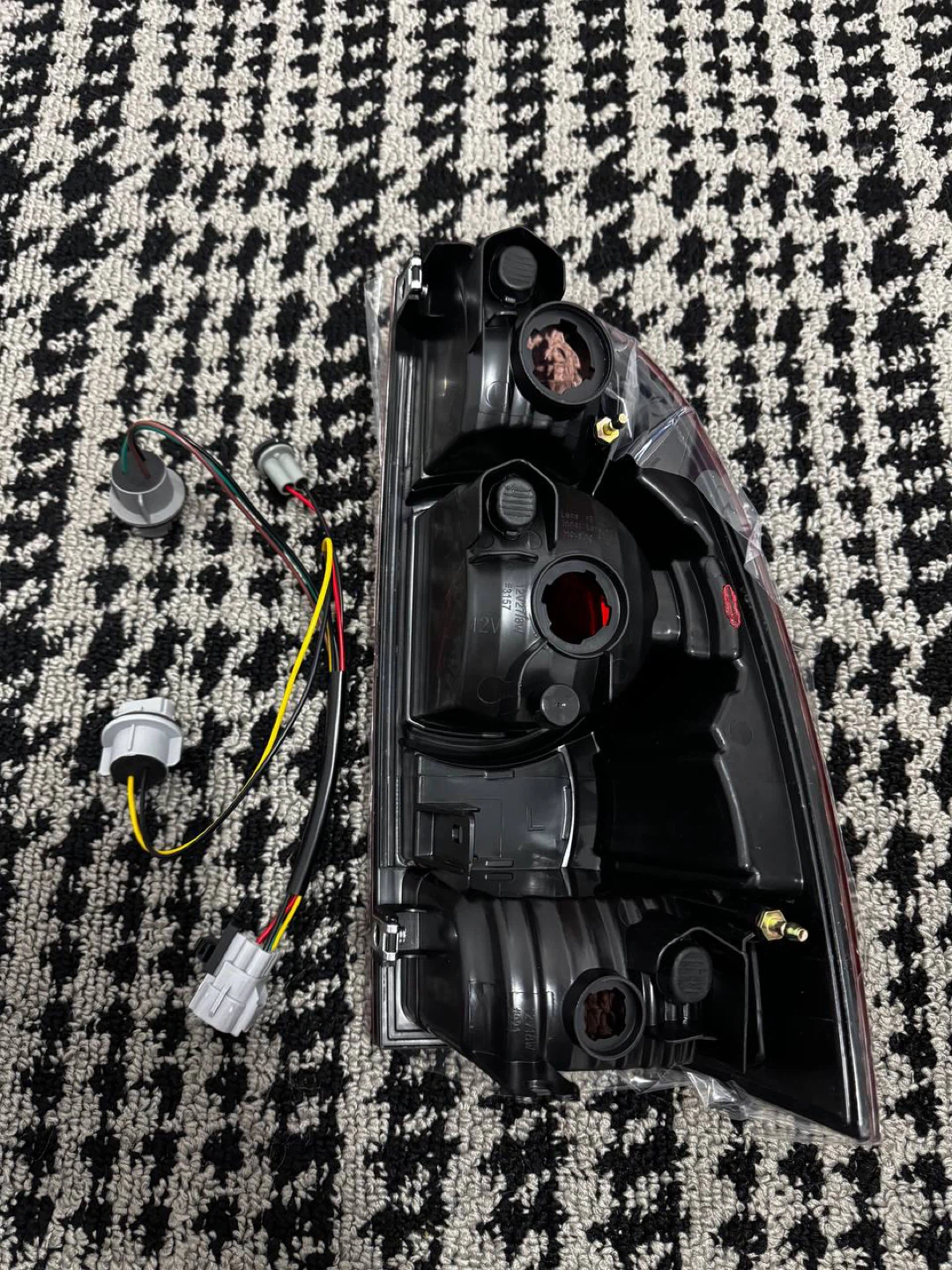 Toyota Tacoma Tail Light – LEFT Side (New in Box) - photo 2