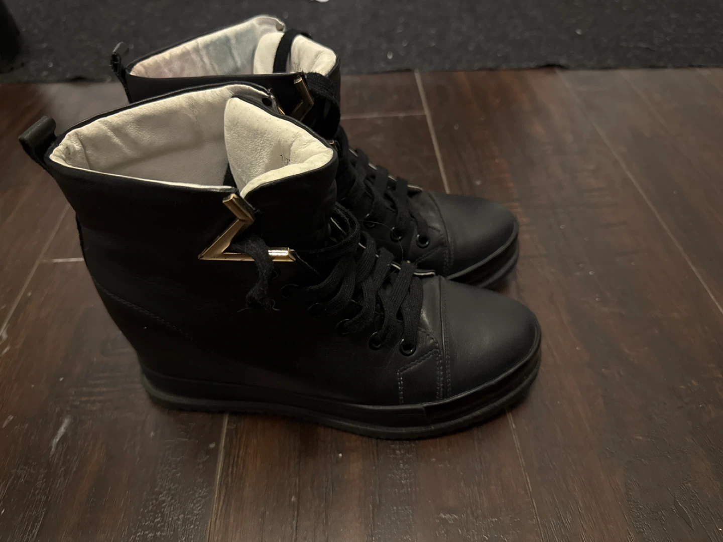Alexander McQueen Black Leather High-Top Sneakers