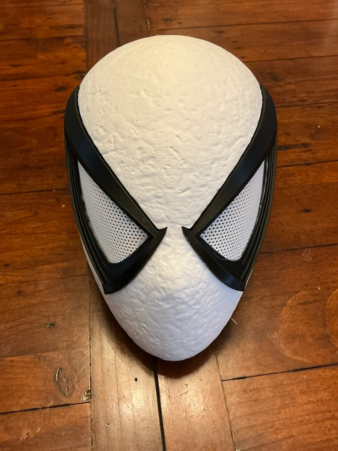 Custom 3D Printed Anti-Venom Helmet