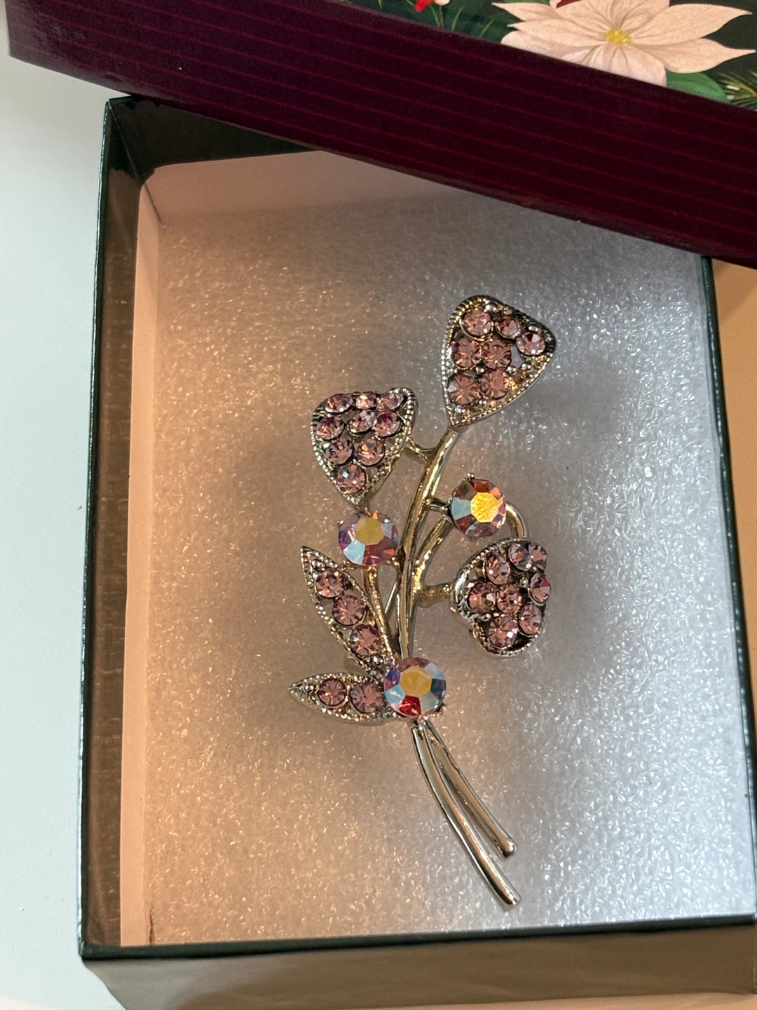 Vintage Style Flower Brooch with Rhinestones! - photo 2