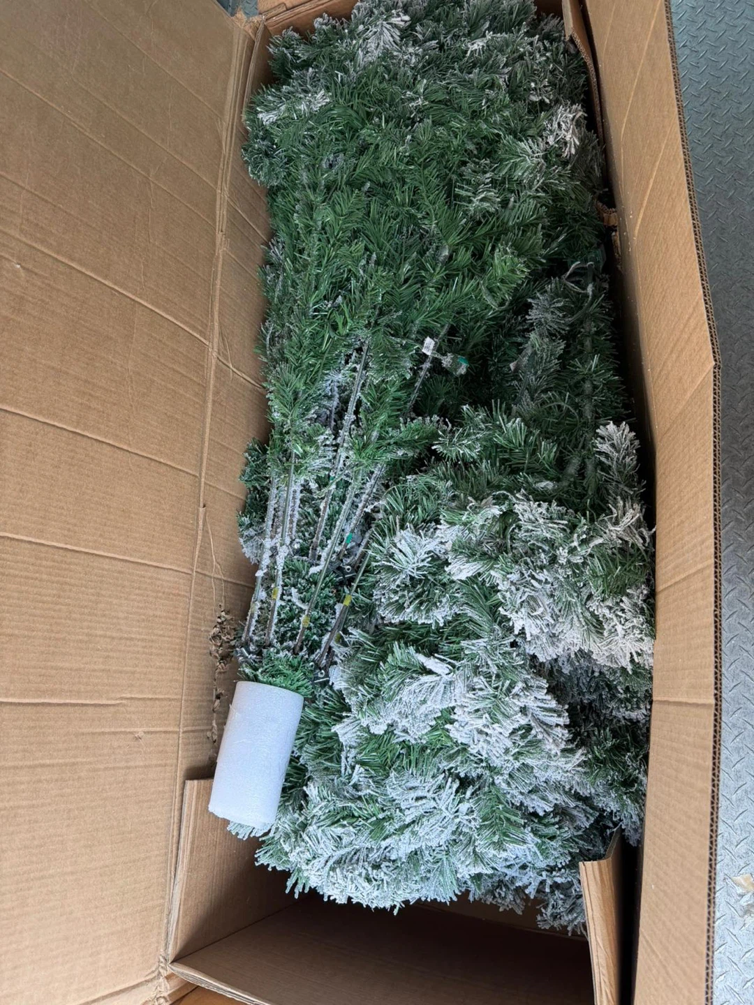 Artificial Christmas Tree 12ft - photo 2