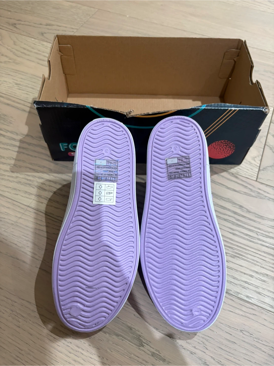 New Skechers Foamies Guzman Steps Unicorn Dazzle - Size 3 - photo 3