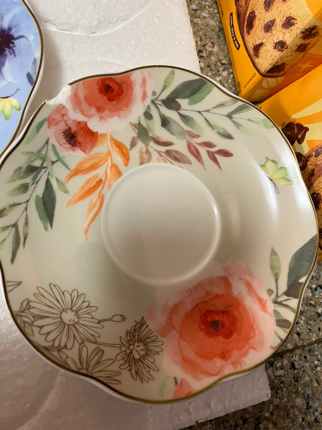 Floral Tea Cups Set - like New in Box - photo 5