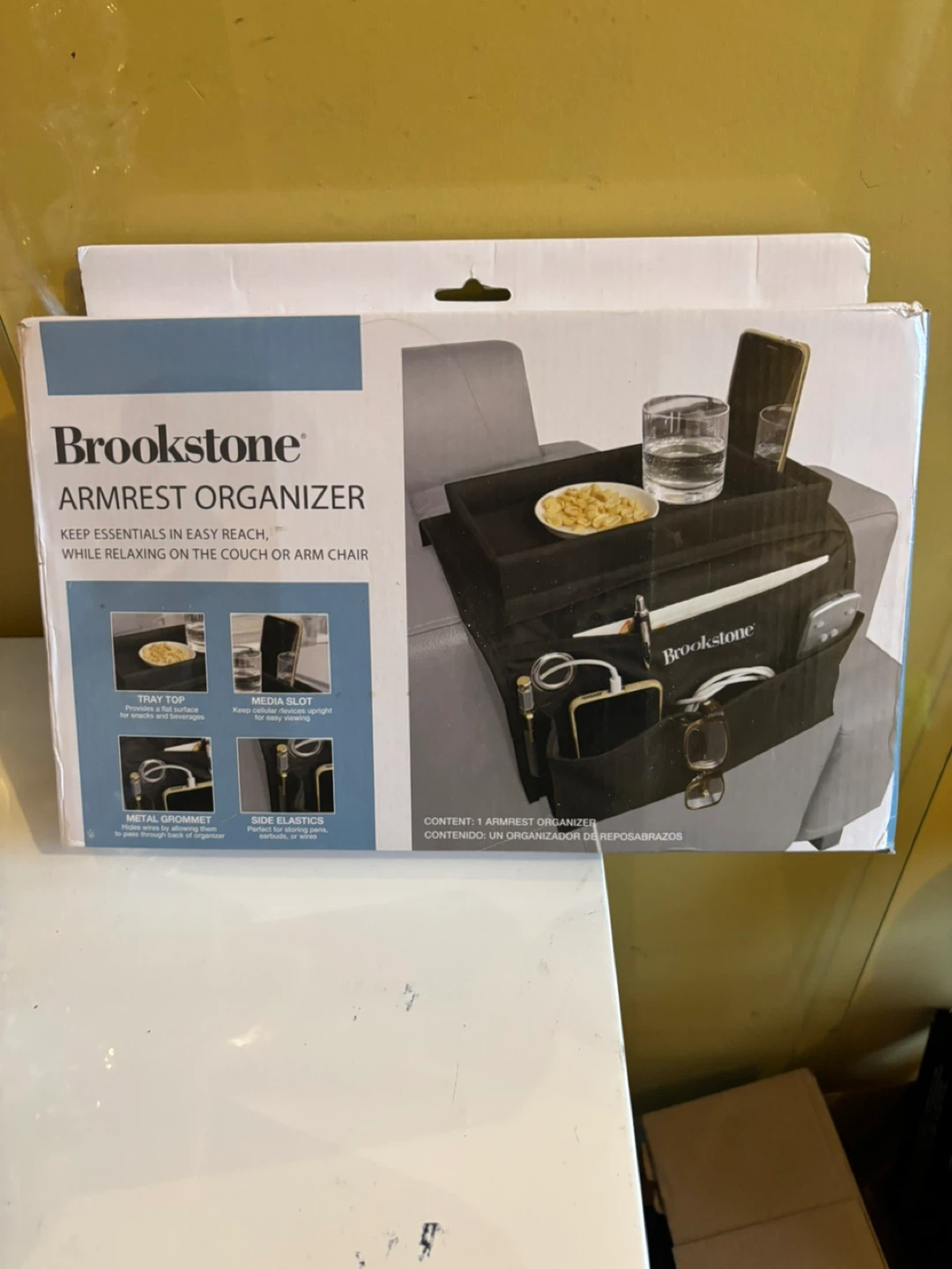 Armrest organizer