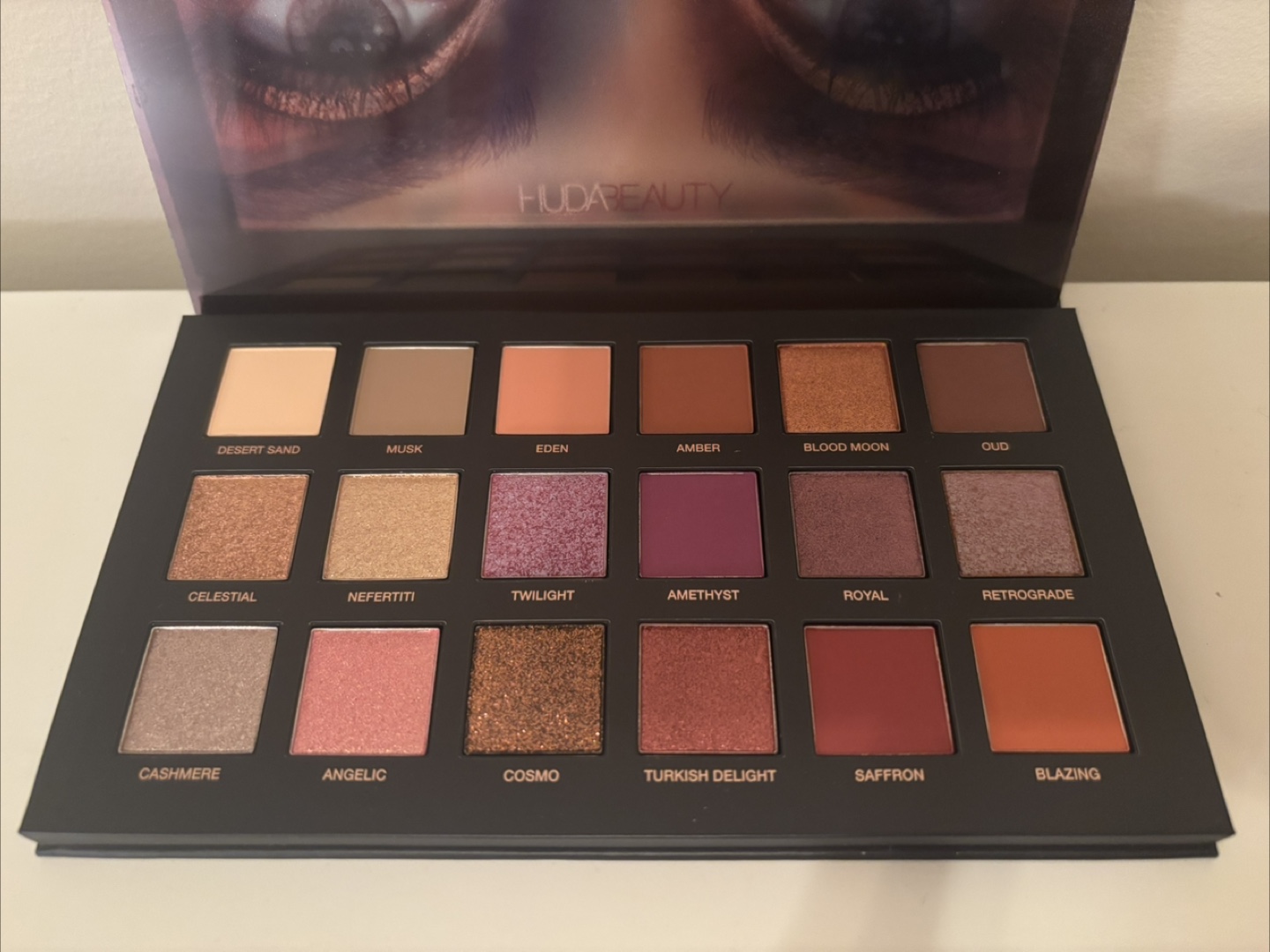Huda Beauty Desert Dusk Eyeshadow Palette - photo 4