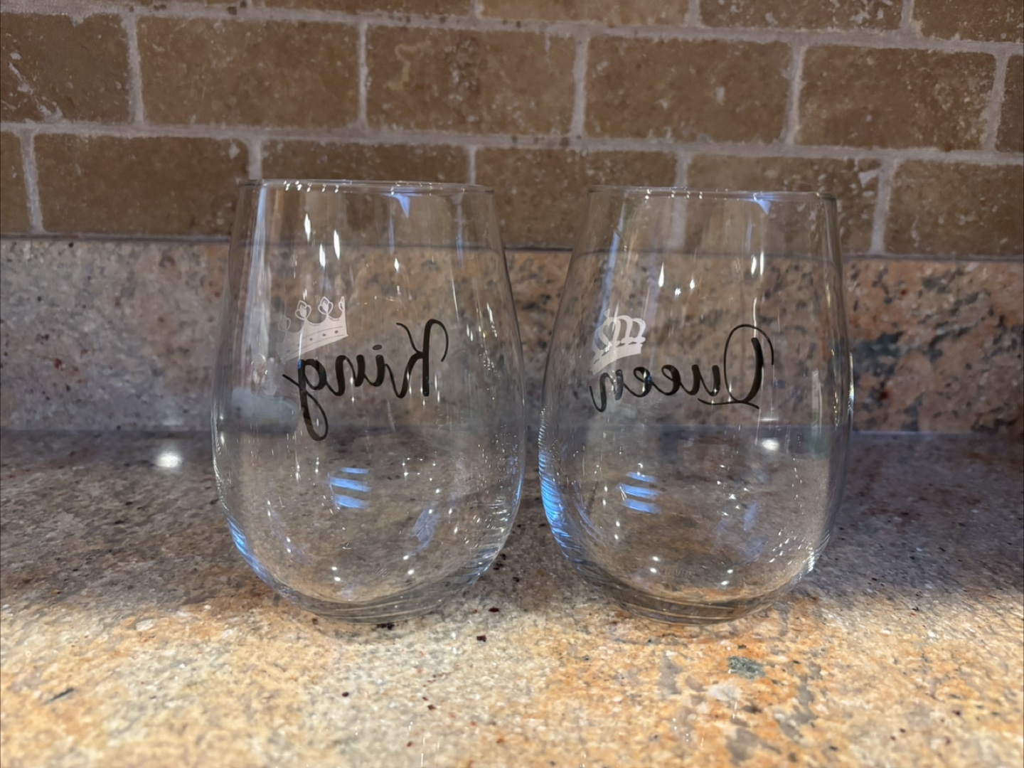 King and Queen Wine Glasses - Set of 2 - photo 3