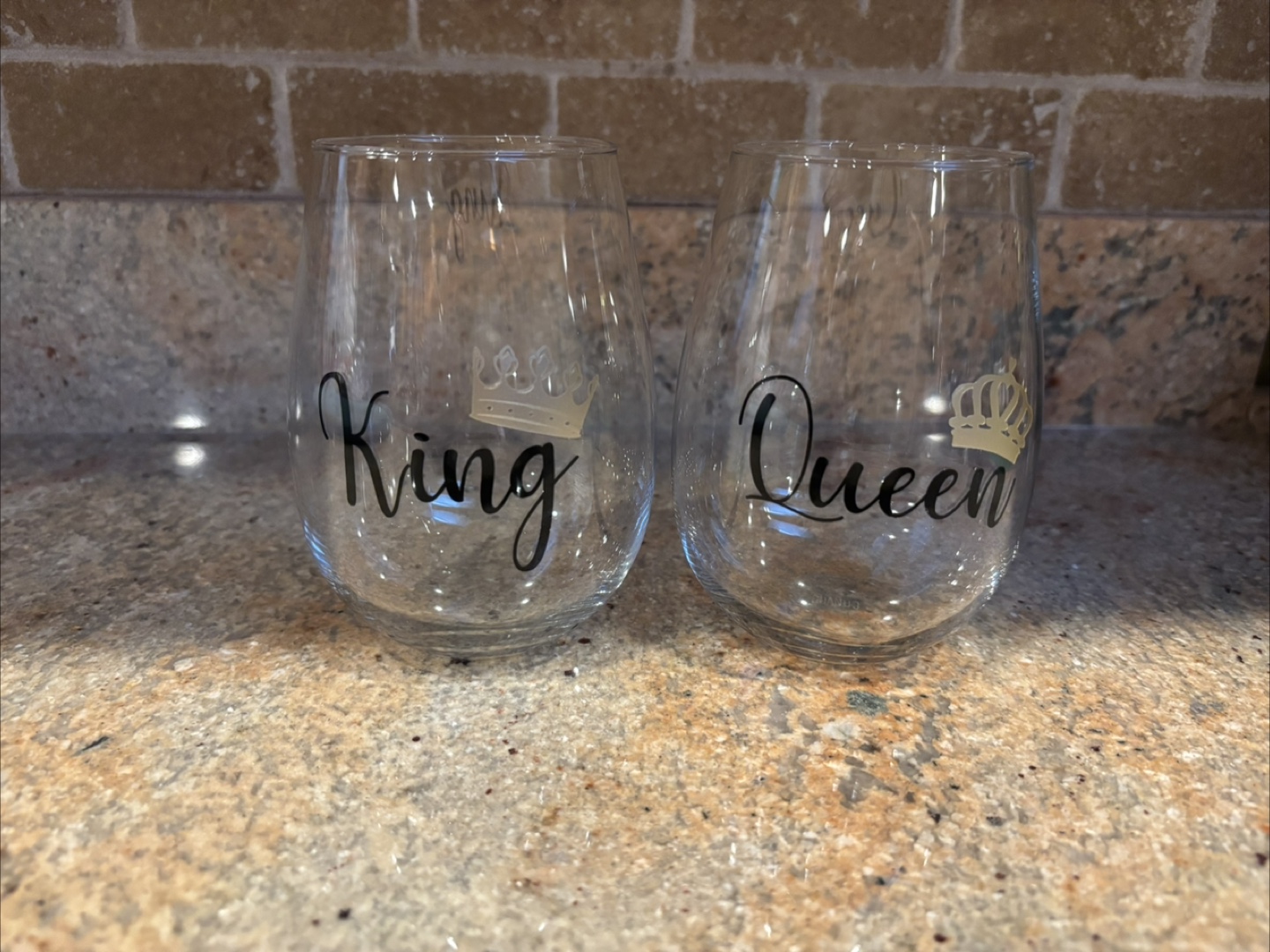 King and Queen Wine Glasses - Set of 2