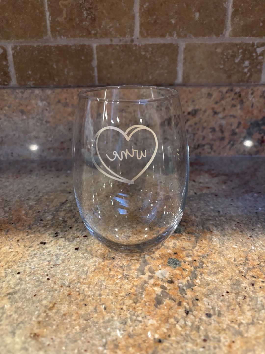 Stemless Wine Glass with Heart Design - photo 3