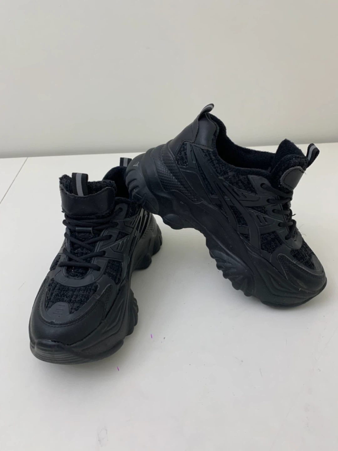 Women’s Black Fashion Sneakers - size 6 1/2 - 7 - shoes