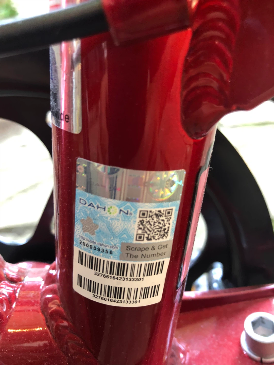 Dahon Vybe D7 Folding Bike - Red - photo 4