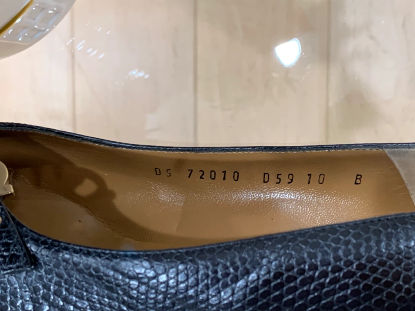 Ferragamo Lizard Pumps - photo 5