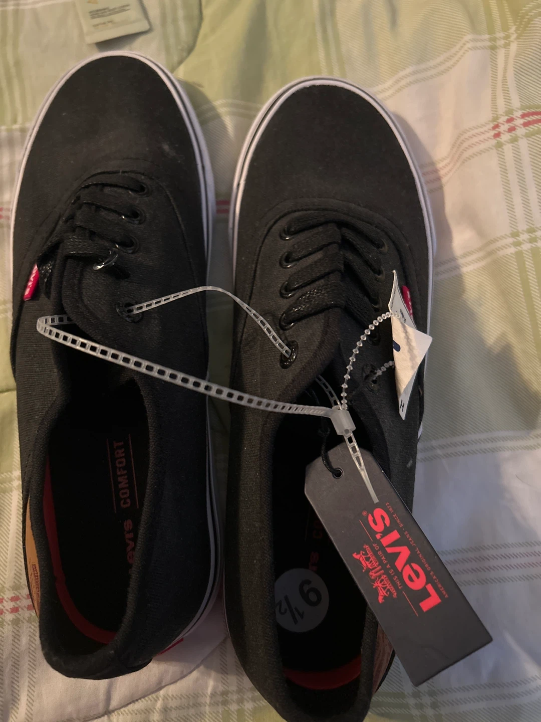 Levi's Black Canvas Shoes - Size 9.5