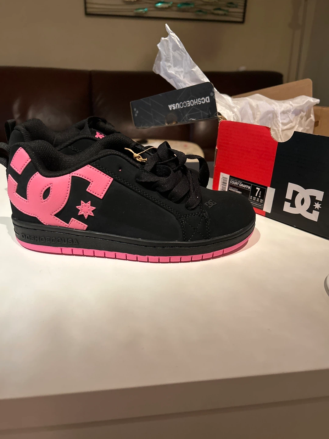 New DC Court Graffik Skate Shoes - Black/Pink, Size 7.5 - photo 4