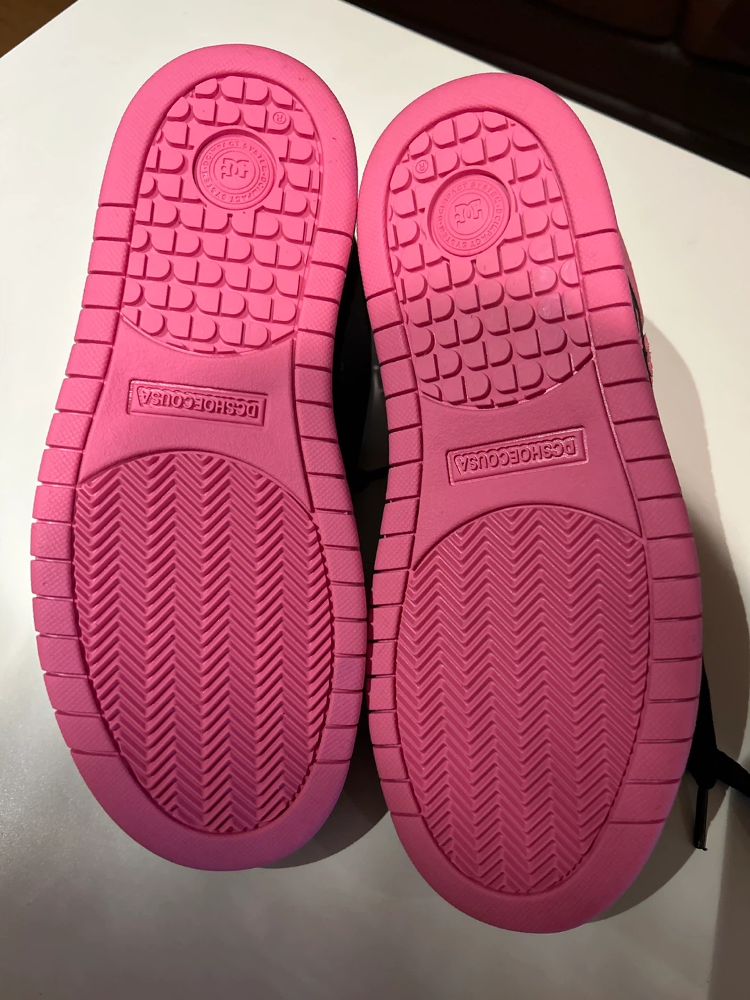 New DC Court Graffik Skate Shoes - Black/Pink, Size 7.5 - photo 3