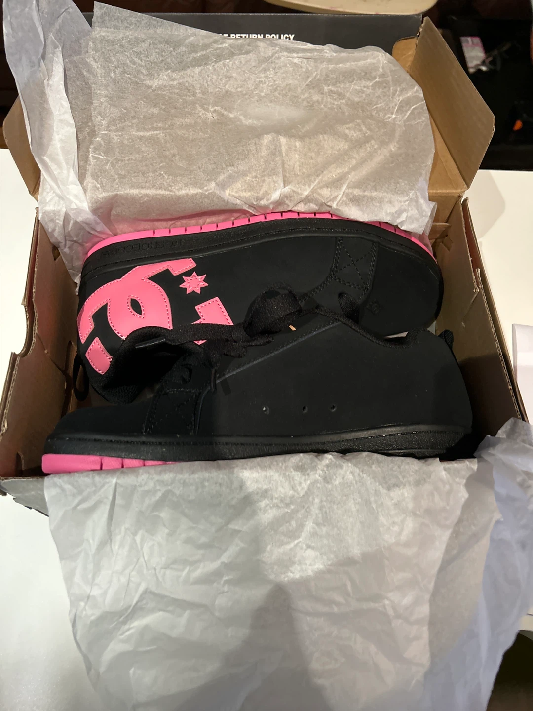 New DC Court Graffik Skate Shoes - Black/Pink, Size 7.5 - photo 2