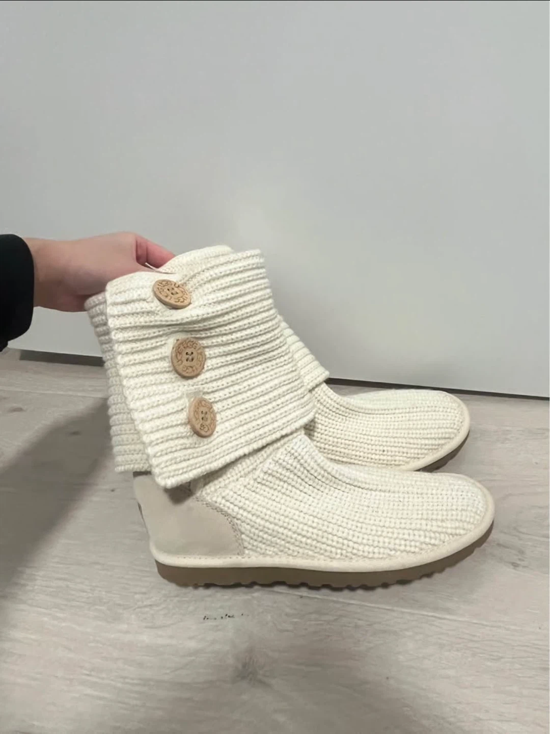UGG Australia Cardy Knit Boots - Cream size 9w