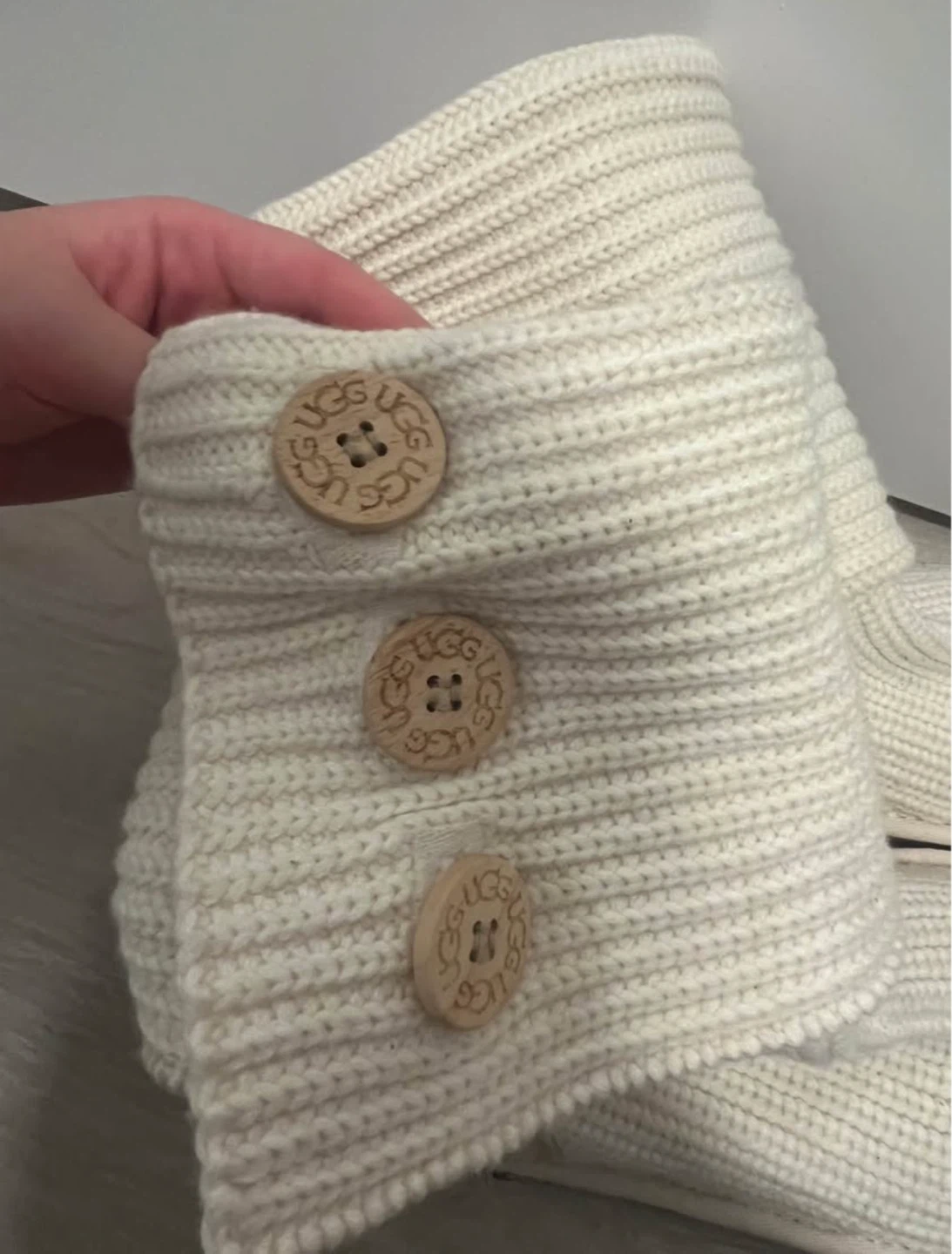 UGG Australia Cardy Knit Boots - Cream size 9w - photo 3