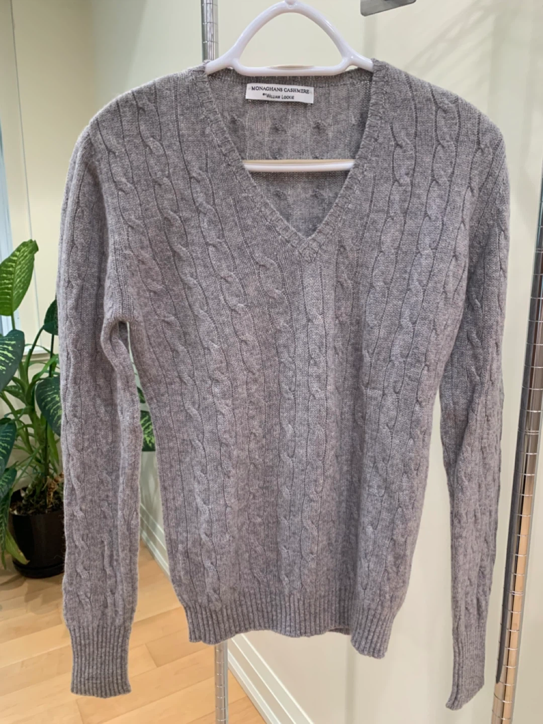 William Lockie Cashmere Sweater (Size M)