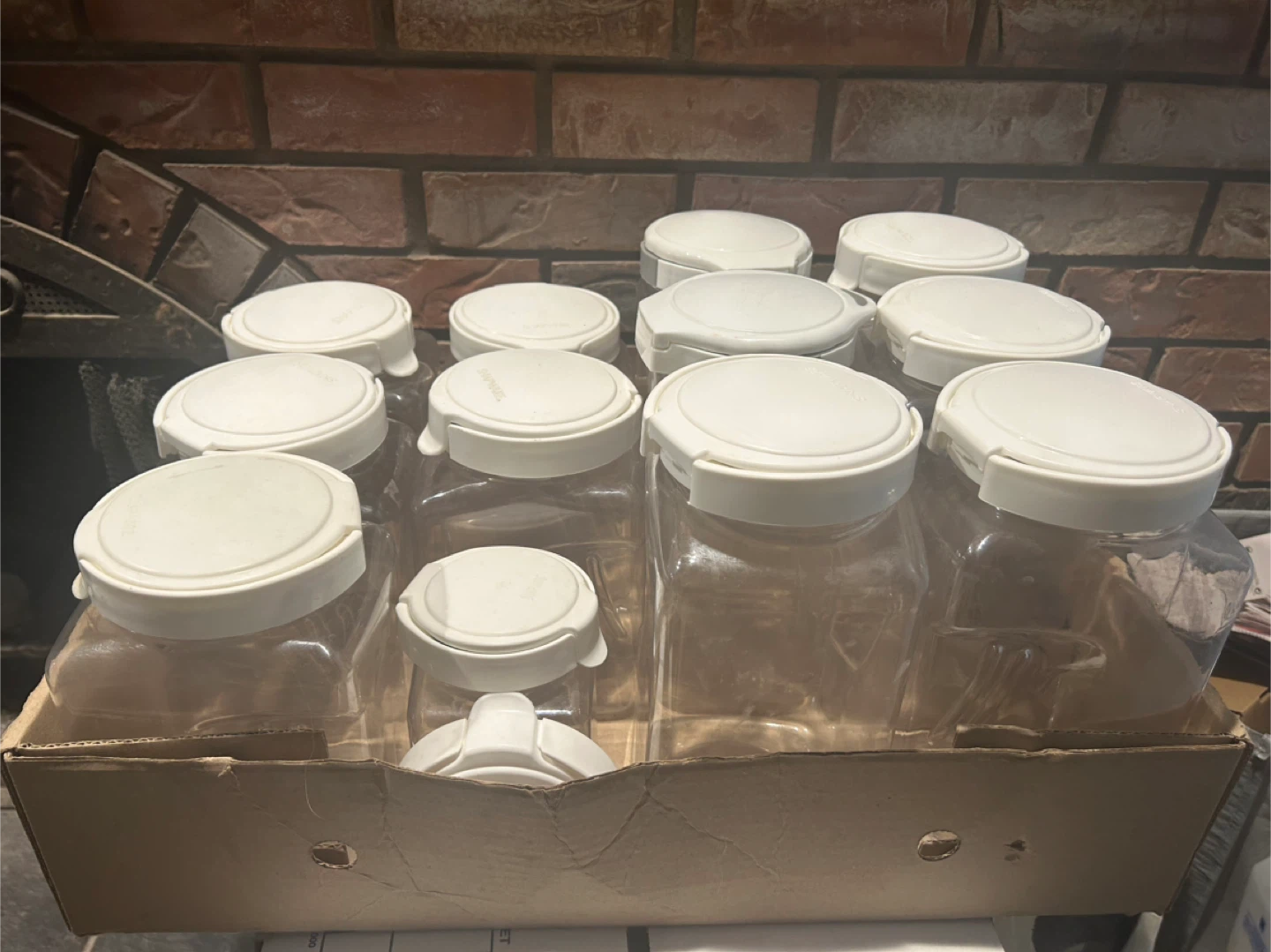 13 Snapware Airtight Food Storage Containers - photo 2