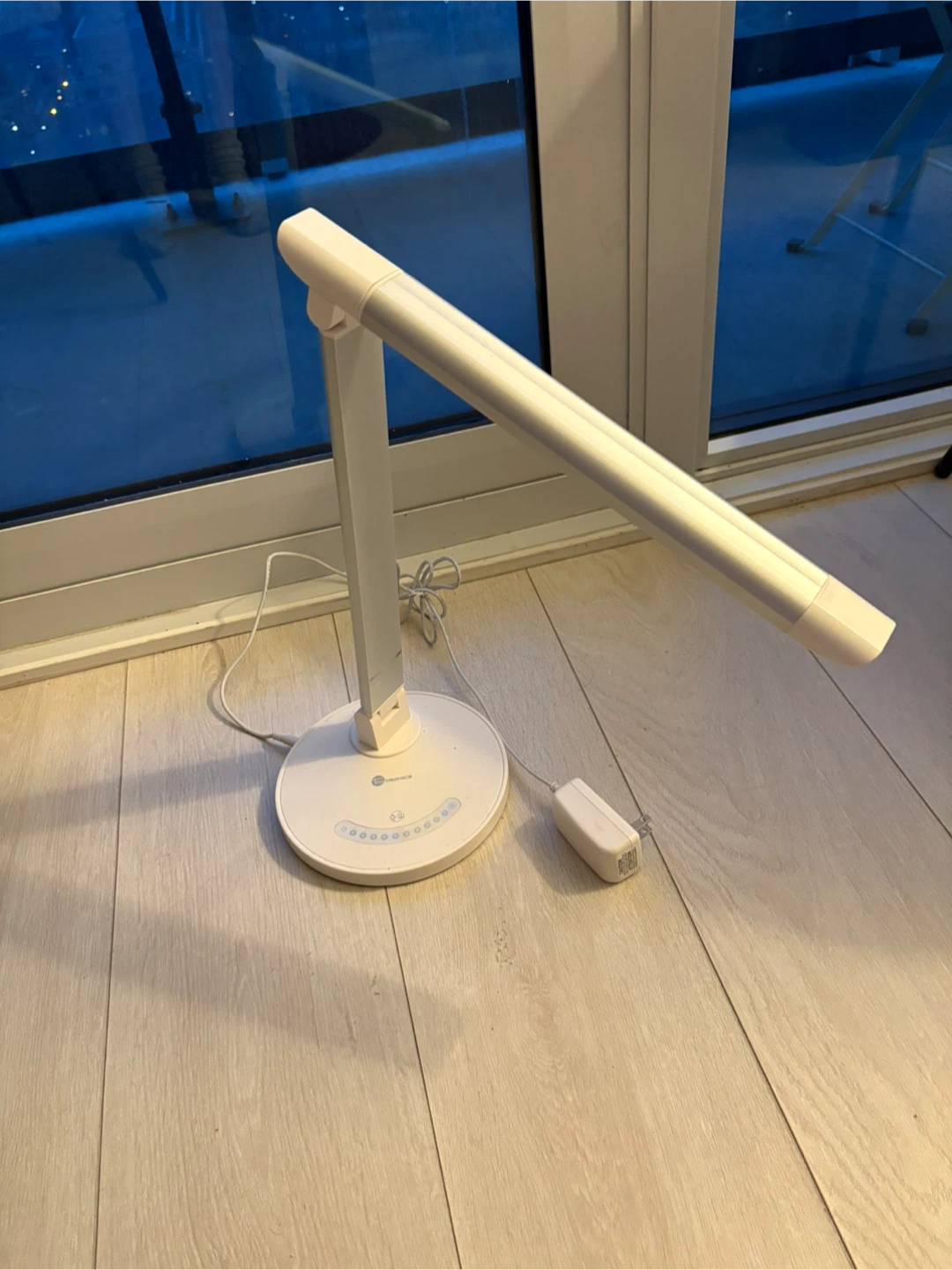 TaoTronics White LED Desk Lamp